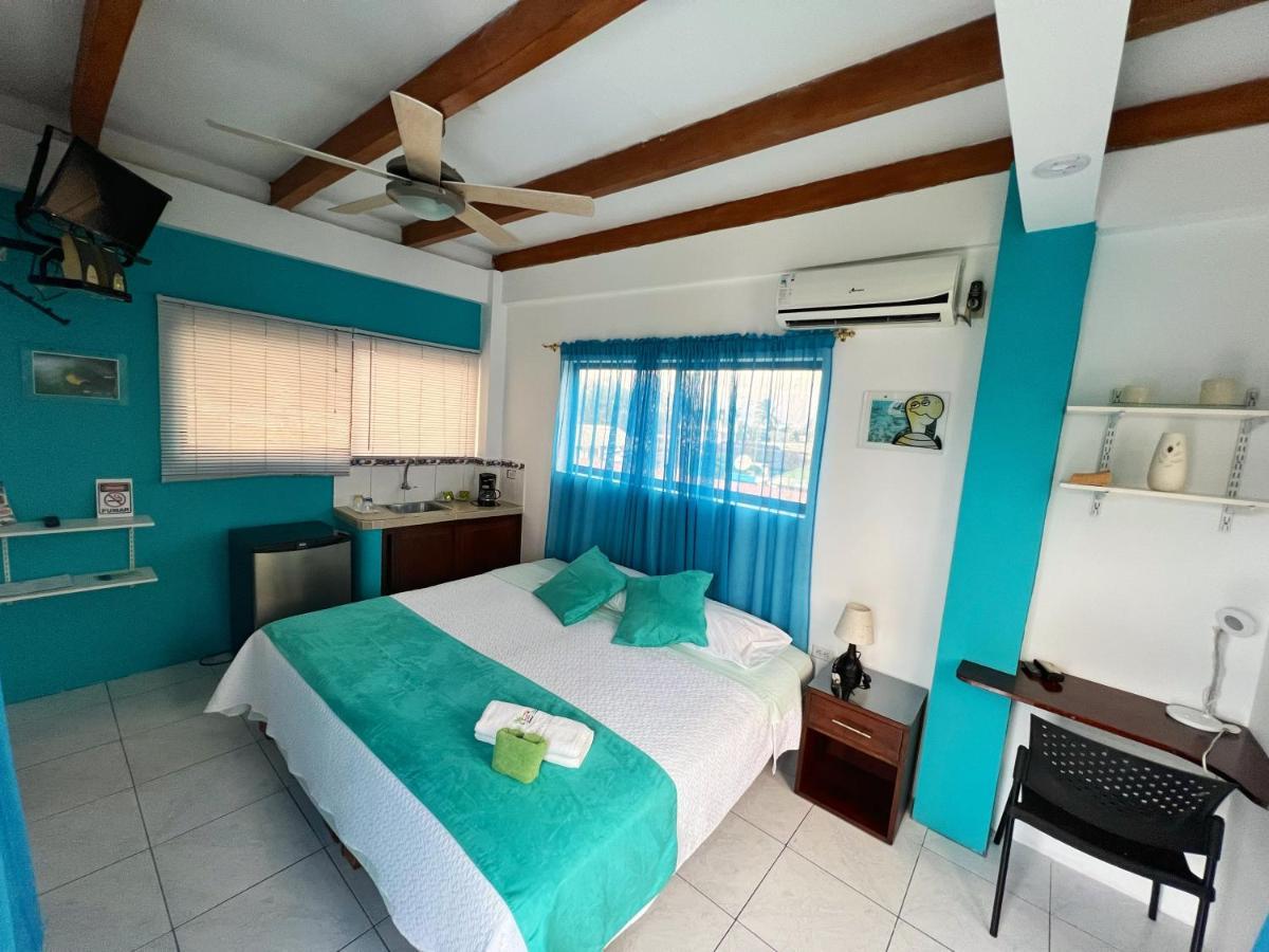 Sun Island Hotel Puerto Villamil Exterior photo
