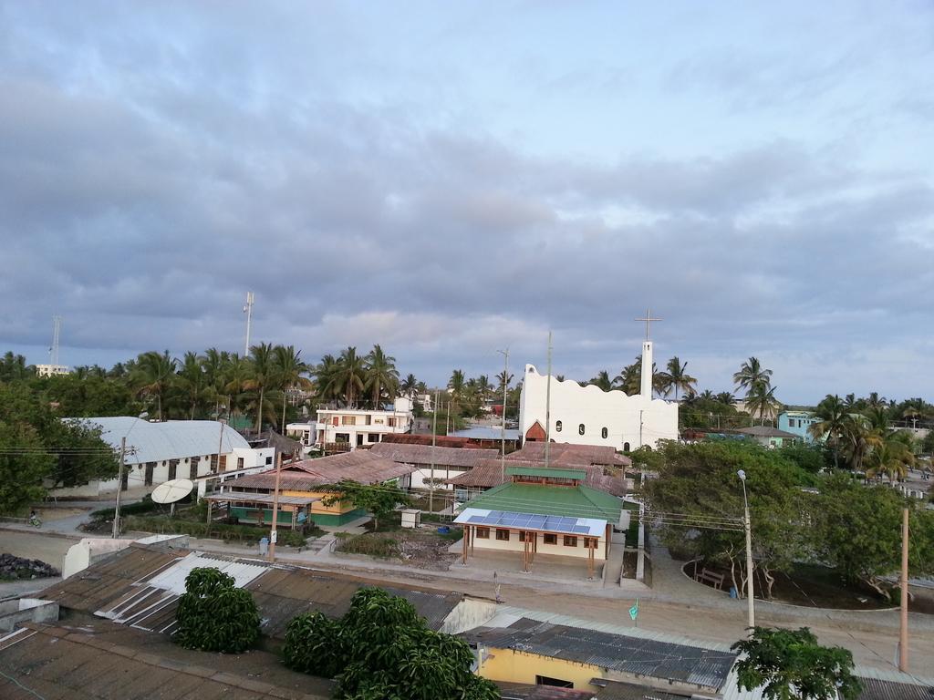Sun Island Hotel Puerto Villamil Exterior photo